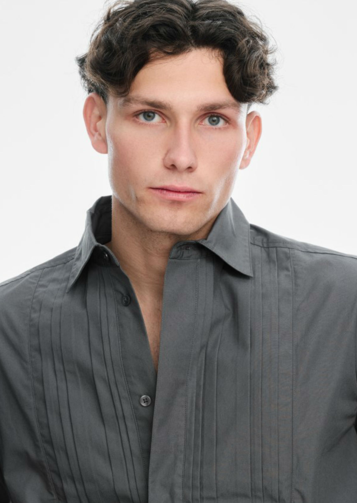 AARON PALES. Carmen Duran Model Agency.