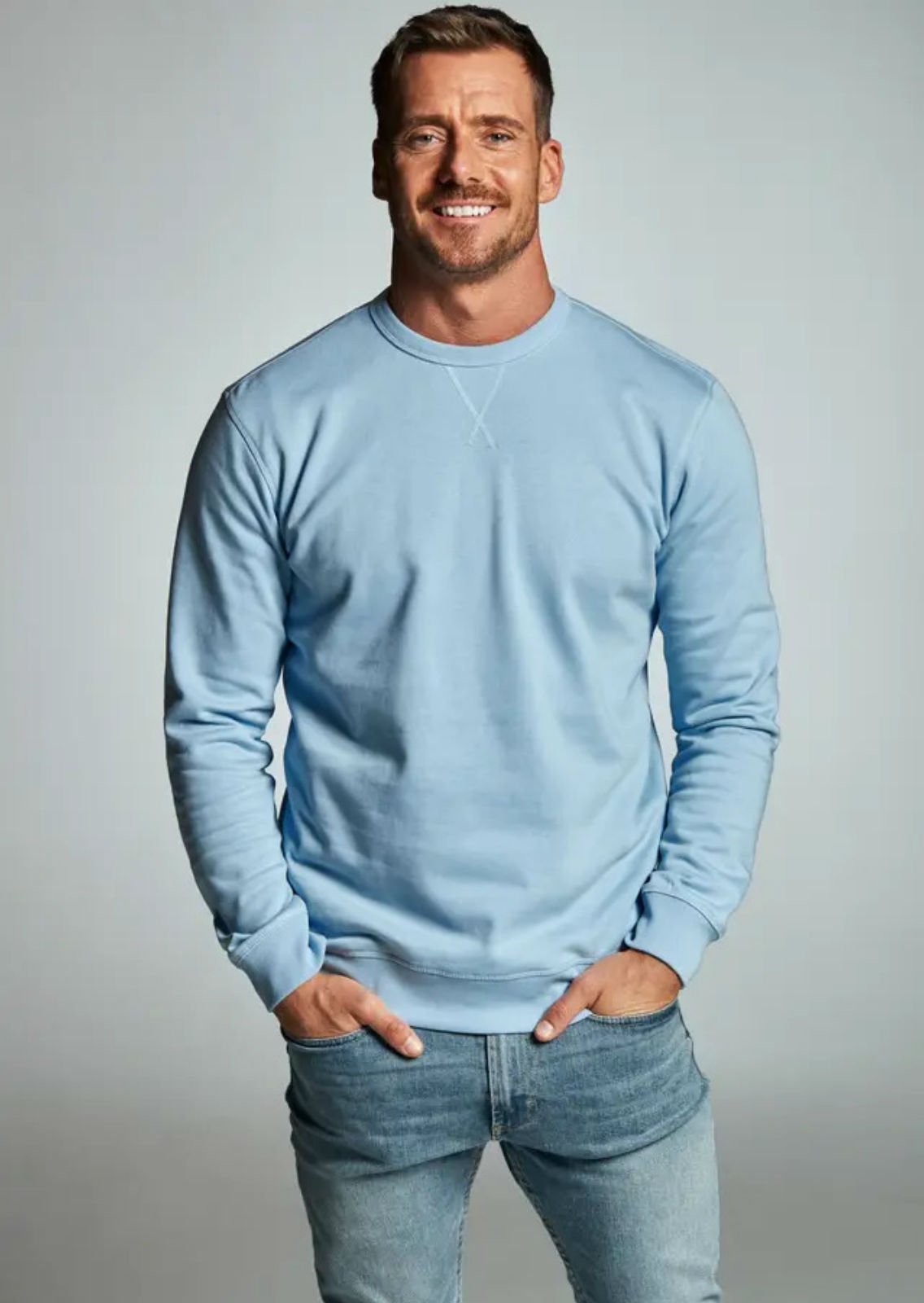 ALEXANDER VAN SWOL. Carmen Duran Model Agency.