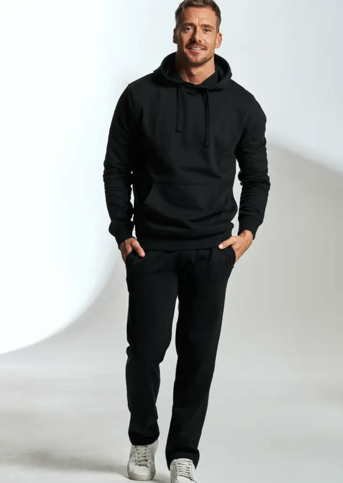 ALEXANDER VAN SWOL. Carmen Duran Model Agency.