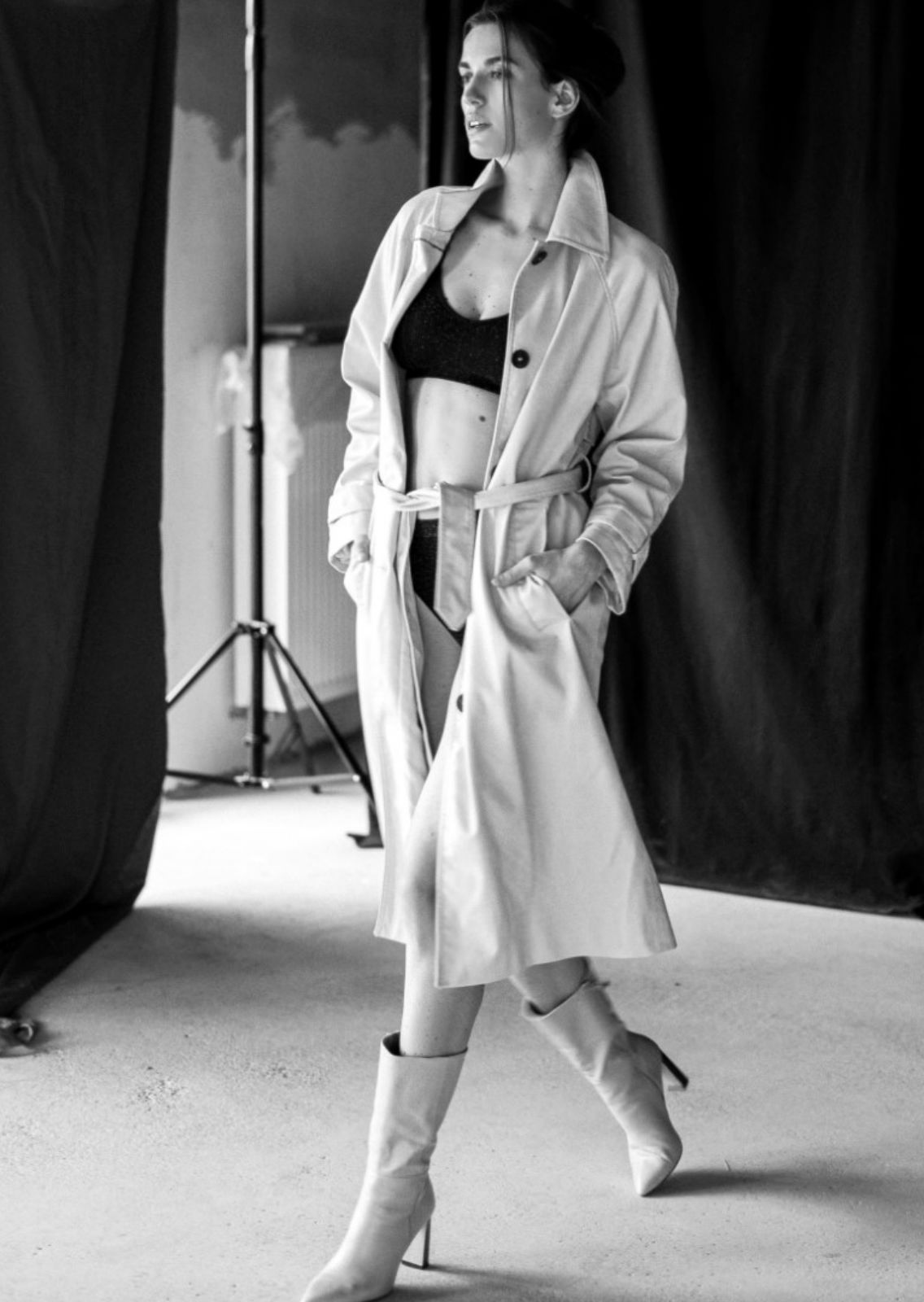 ALINA HILLER. Carmen Duran Model Agency.
