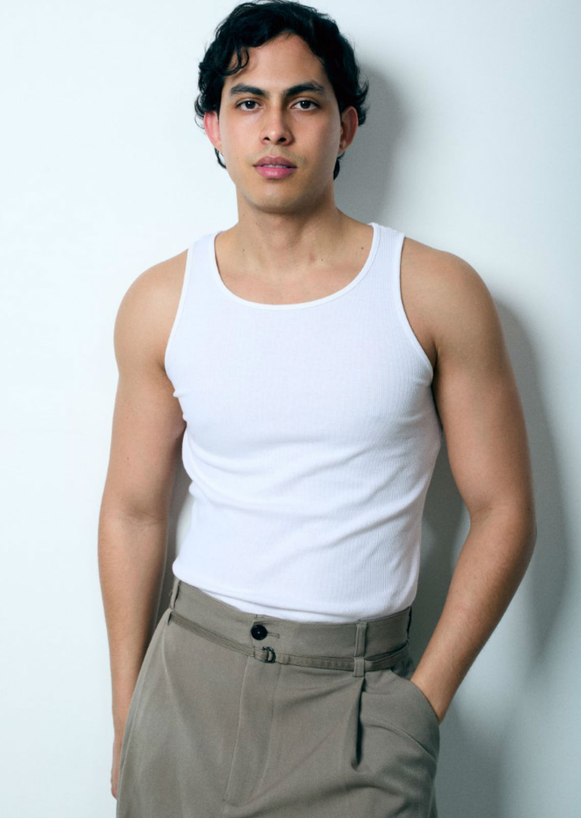 ANDREW VALENTINO. Carmen Duran Model Agency.