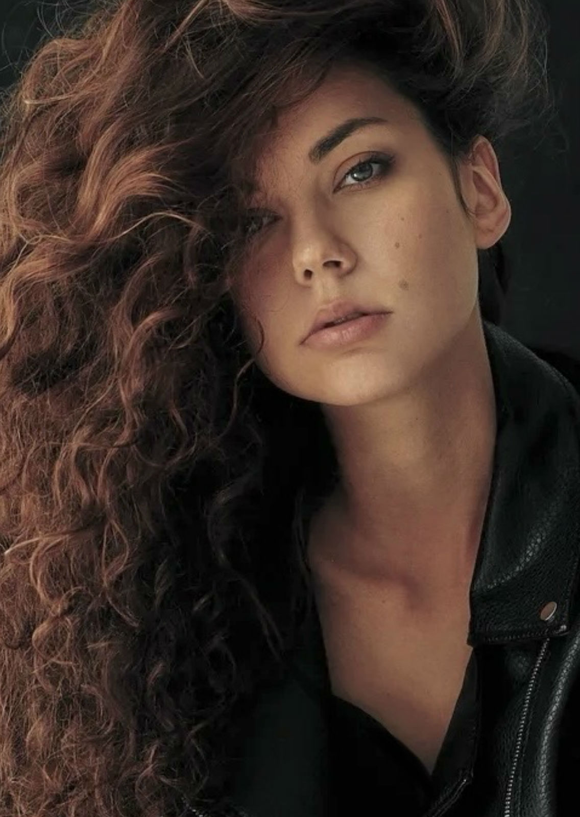 ANNA BESMAN. Carmen Duran Model Agency.