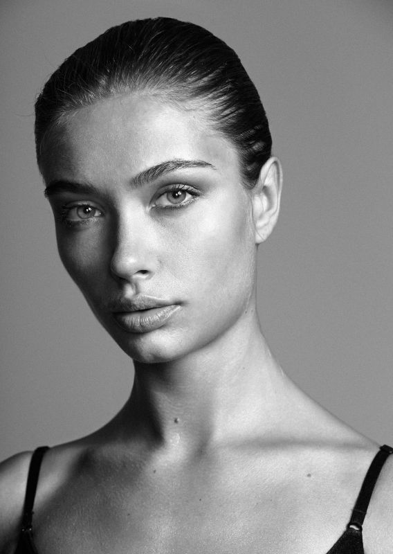 ANNA SEMENOVA. Carmen Duran Model Agency.
