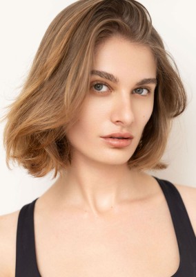 BARBARA MAJDER. Carmen Duran Model Agency.