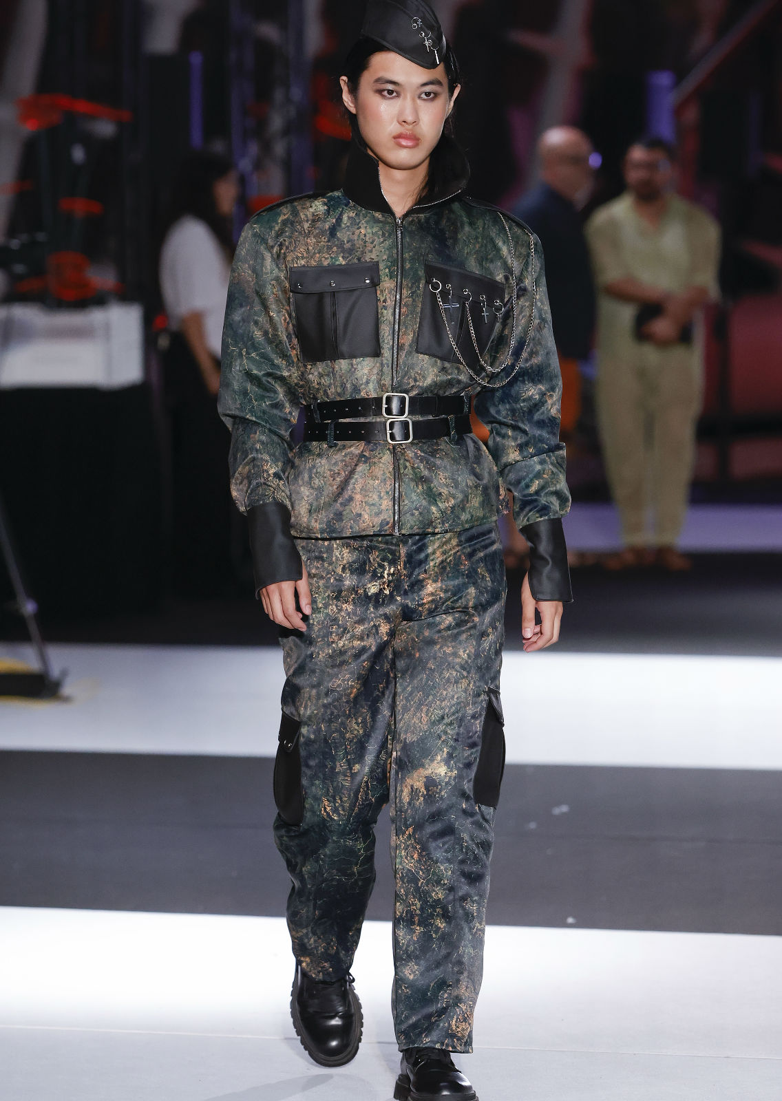 CHEN HUIGEN. Carmen Duran Model Agency.