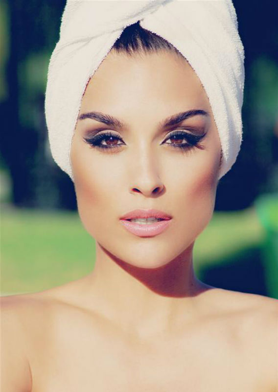 CLAUDIA FERNANDEZ. Carmen Duran Model Agency.