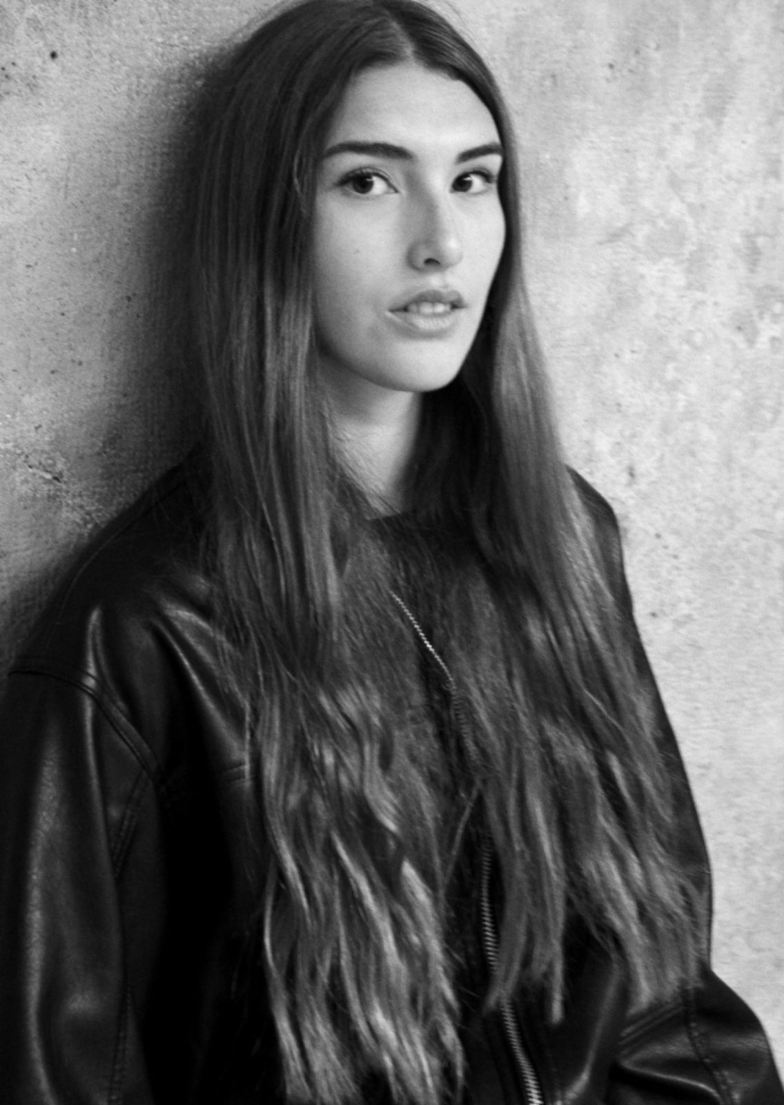 CLAUDIA INSA. Carmen Duran Model Agency.