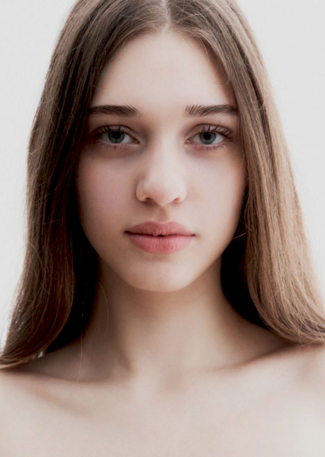 DAIANA PALADE. Carmen Duran Model Agency.