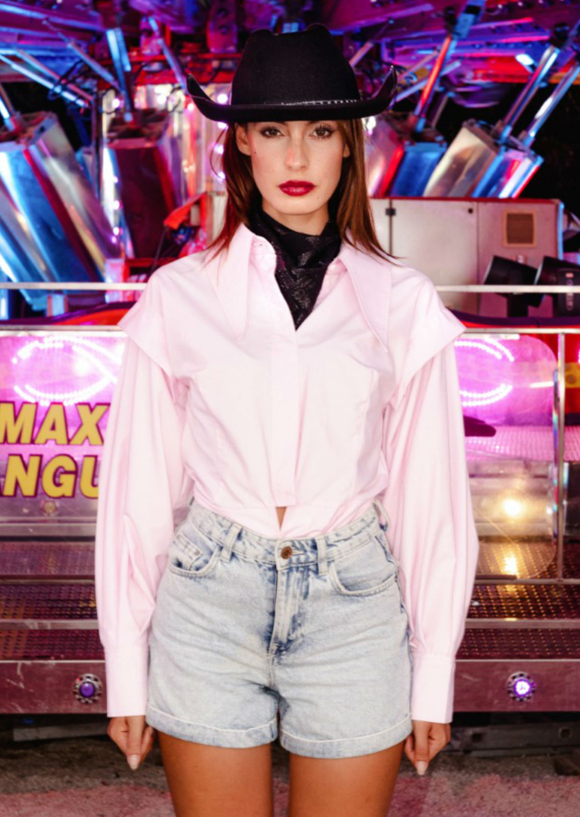 ERIKA LACRUZ. Carmen Duran Model Agency.