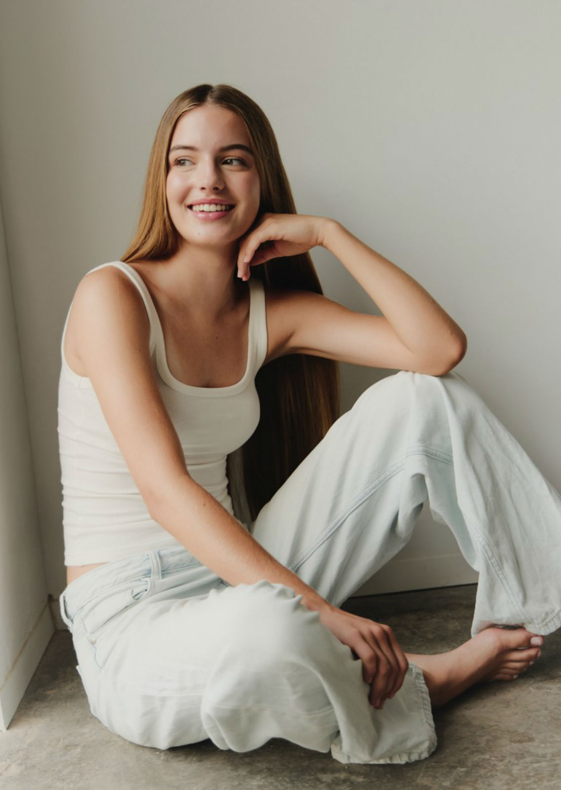 HANNAH DOUGALL. Carmen Duran Model Agency.