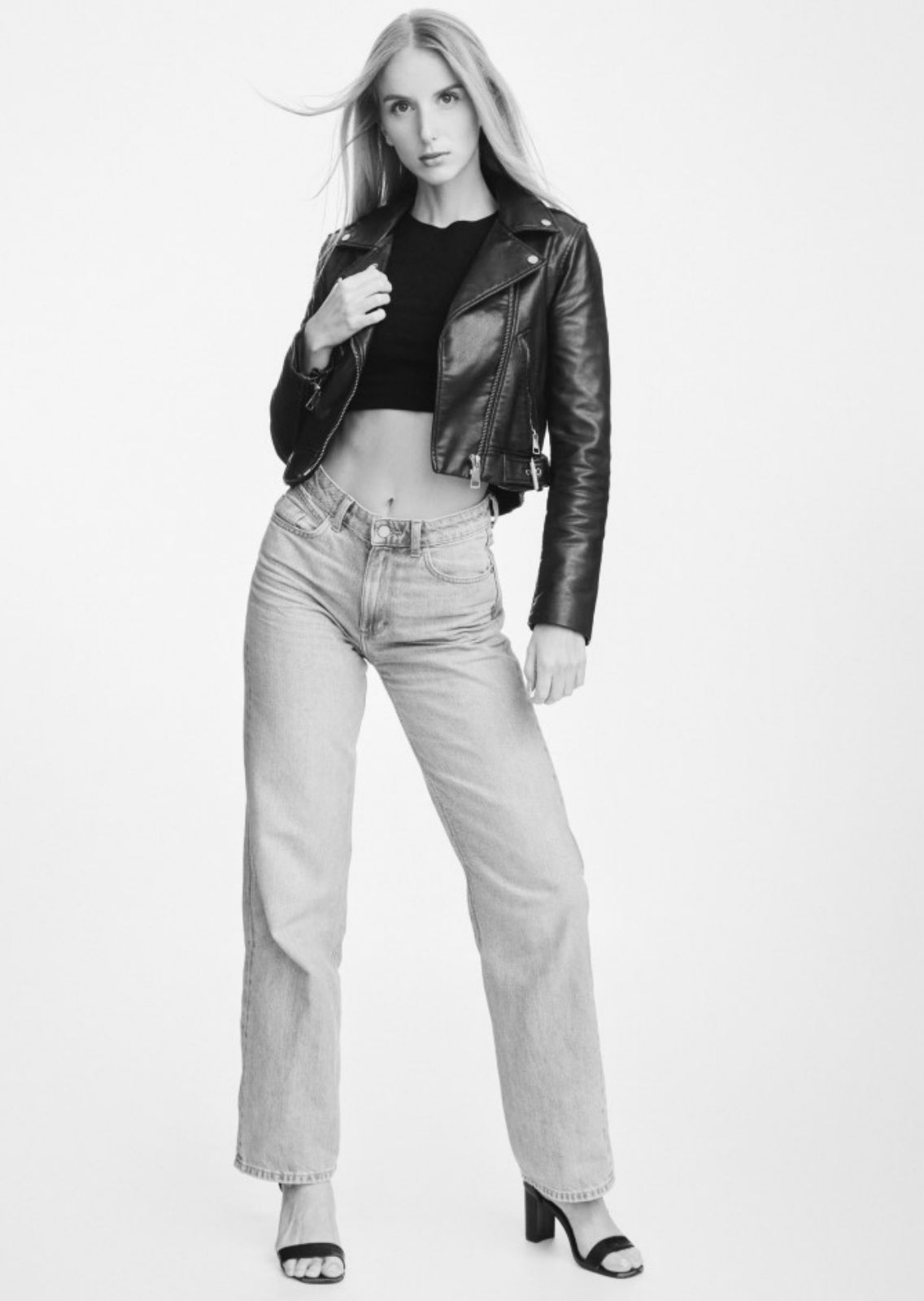 JAMILLA RAVENNA . Carmen Duran Model Agency.