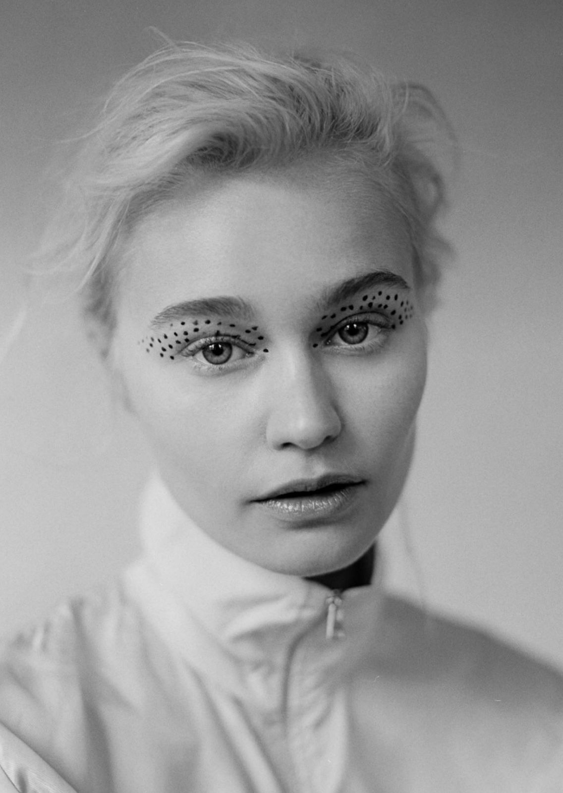LUCY HUNT . Carmen Duran Model Agency.