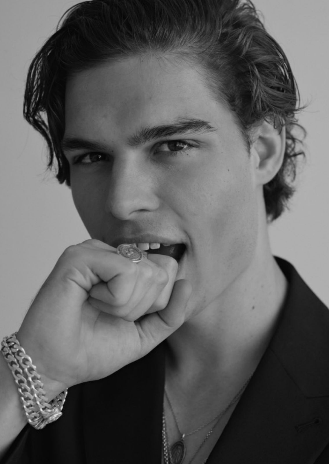 NICKLAS STRATEN . Carmen Duran Model Agency.