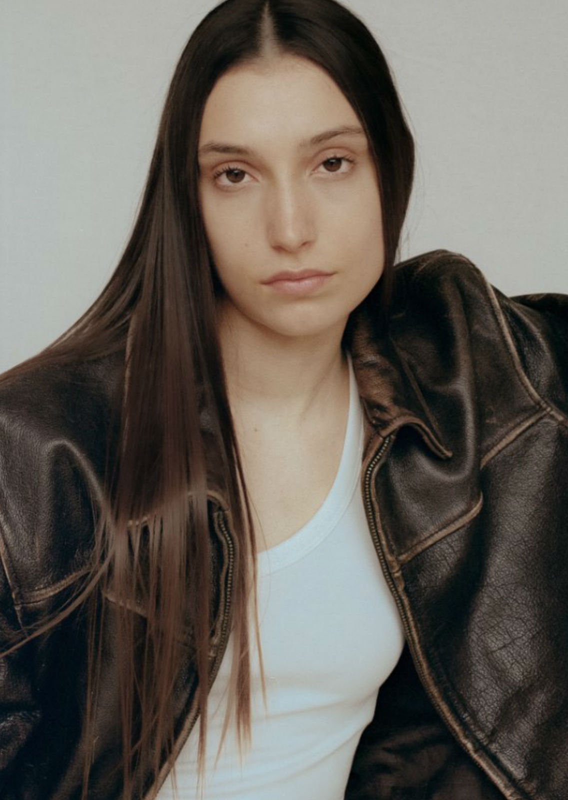NICOL TYUFTIY. Carmen Duran Model Agency.
