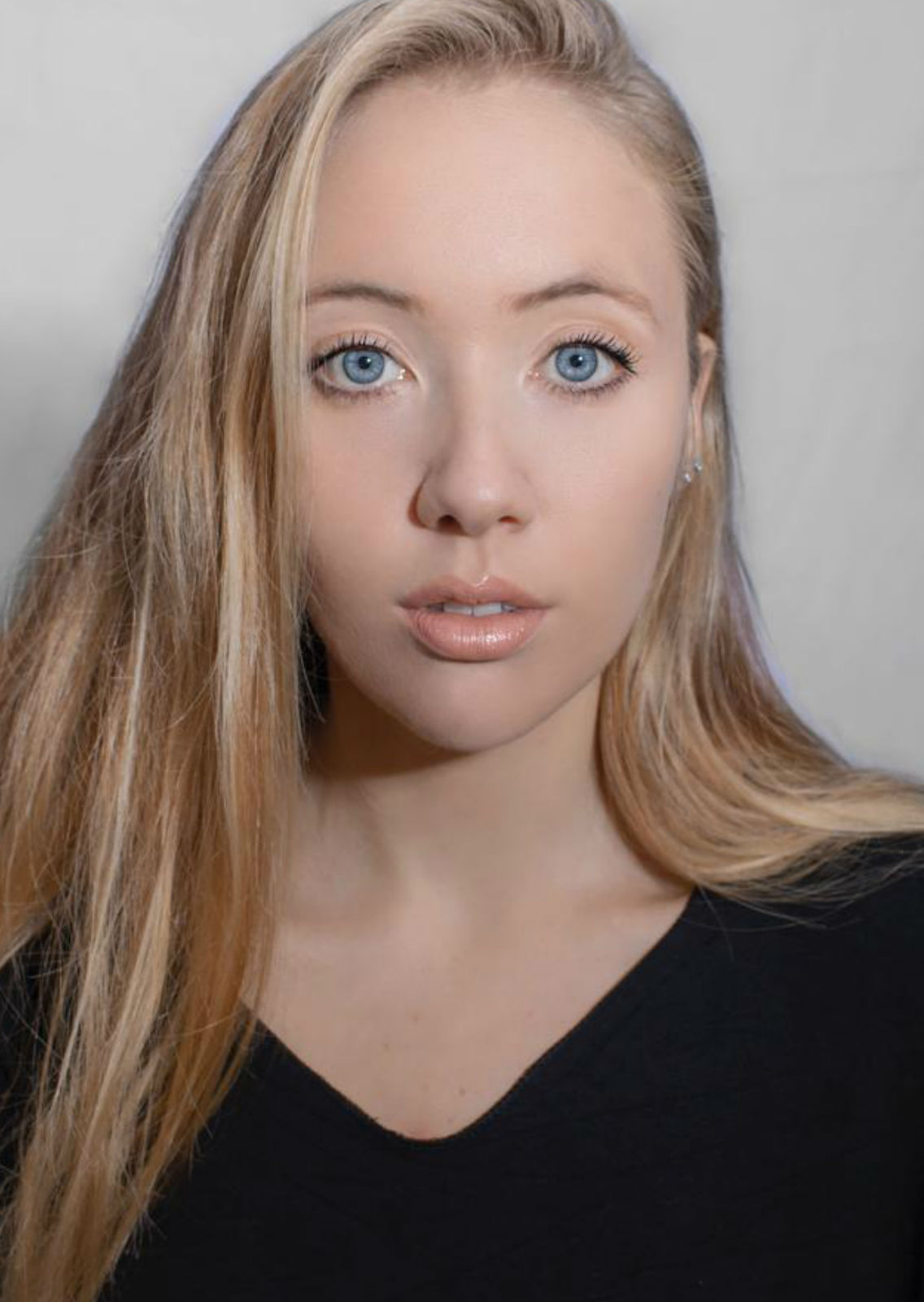 PATRICIA VILLAR. Carmen Duran Model Agency.