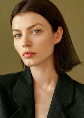 RENATA KURCZAB. Carmen Duran Model Agency.