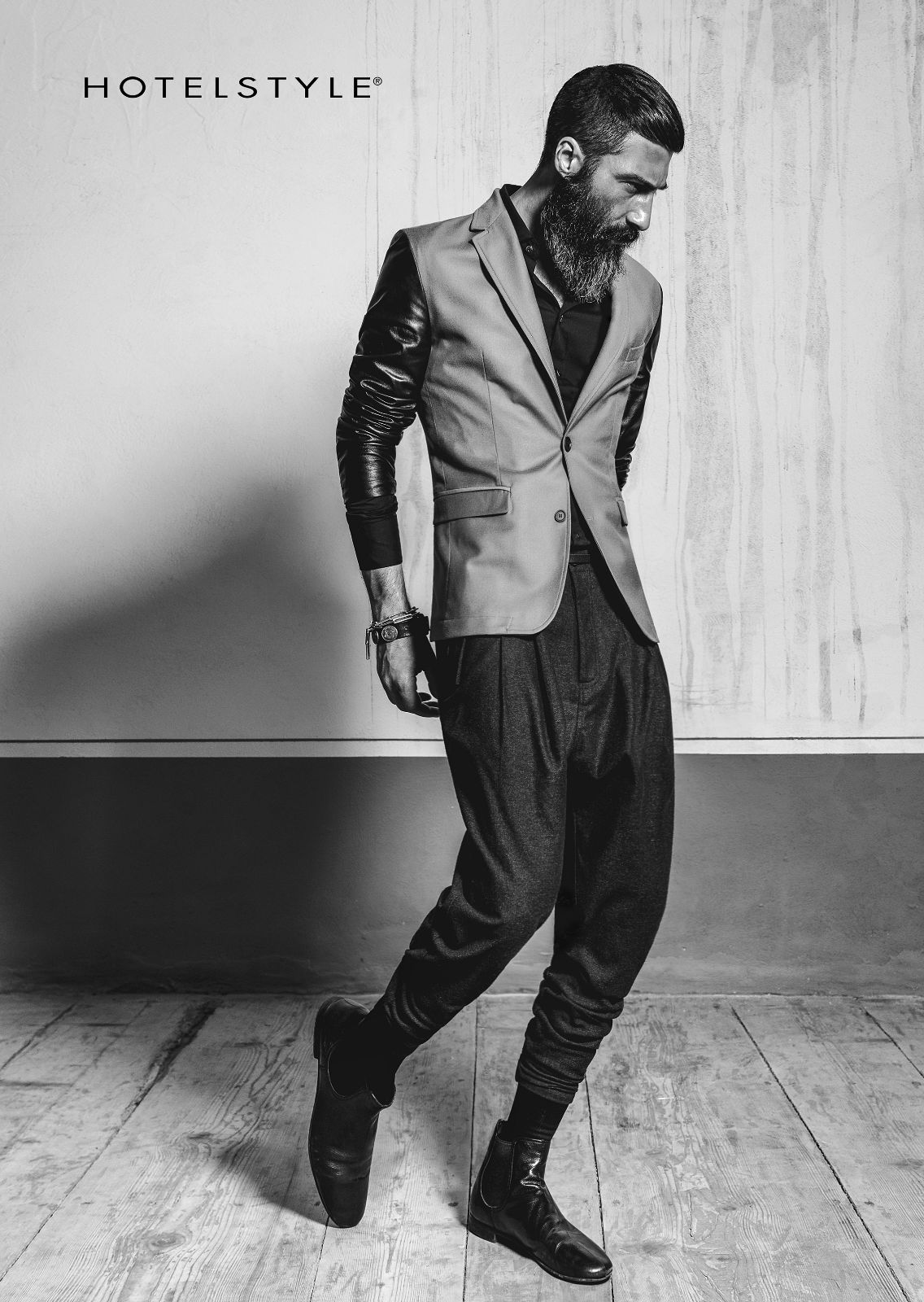 SASHA MARINI. Carmen Duran Model Agency.