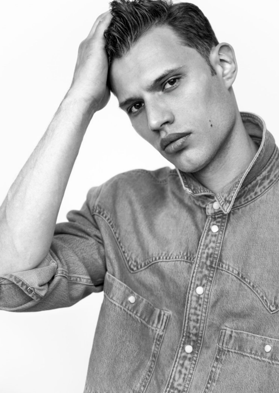 TIBOR . Carmen Duran Model Agency.