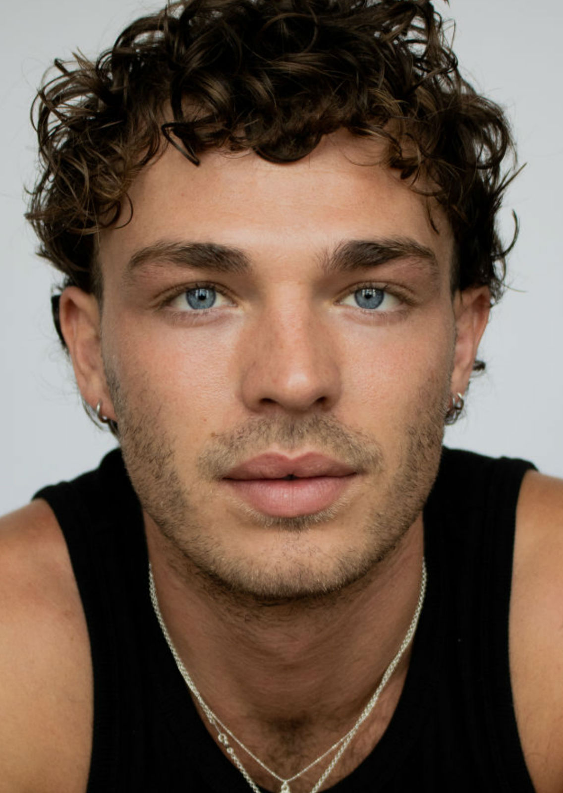 TOM PIKE. Carmen Duran Model Agency.