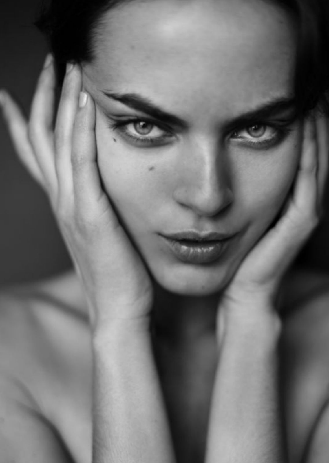 YOLANDA McLELLAN. Carmen Duran Model Agency.